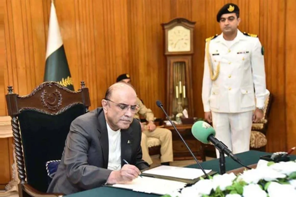 President Approves Pakistan Army, Air Force and Navy Amendment Bills 2025