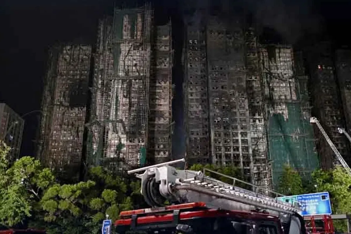 Hong Kong’s Worst Fire in 80 Years Kills 94 as Search Nears End