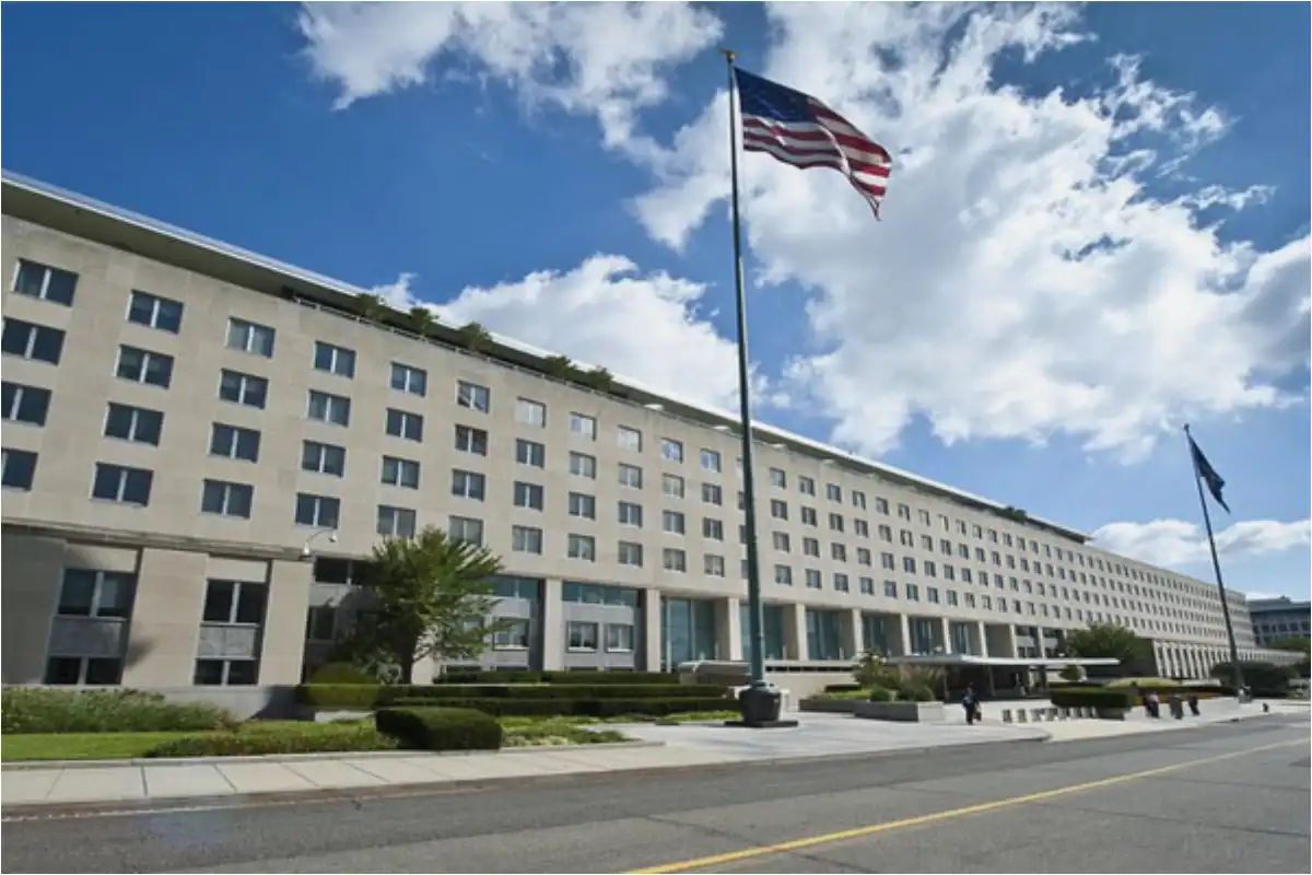 US Stops Issuing Visas and Halts Asylum Decisions for Afghan Passport Holders