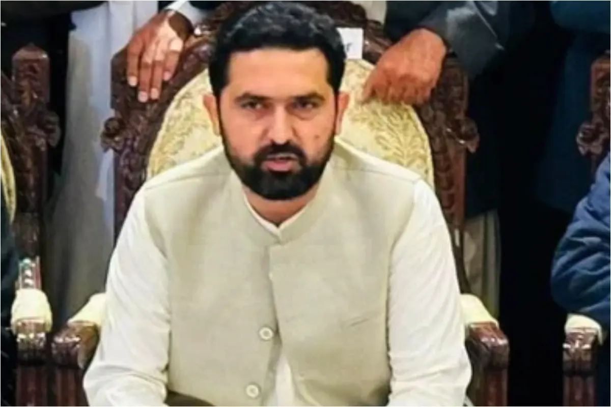 Imran Khan Held in Isolation Since Nov 4, Alleges KP Chief Minister