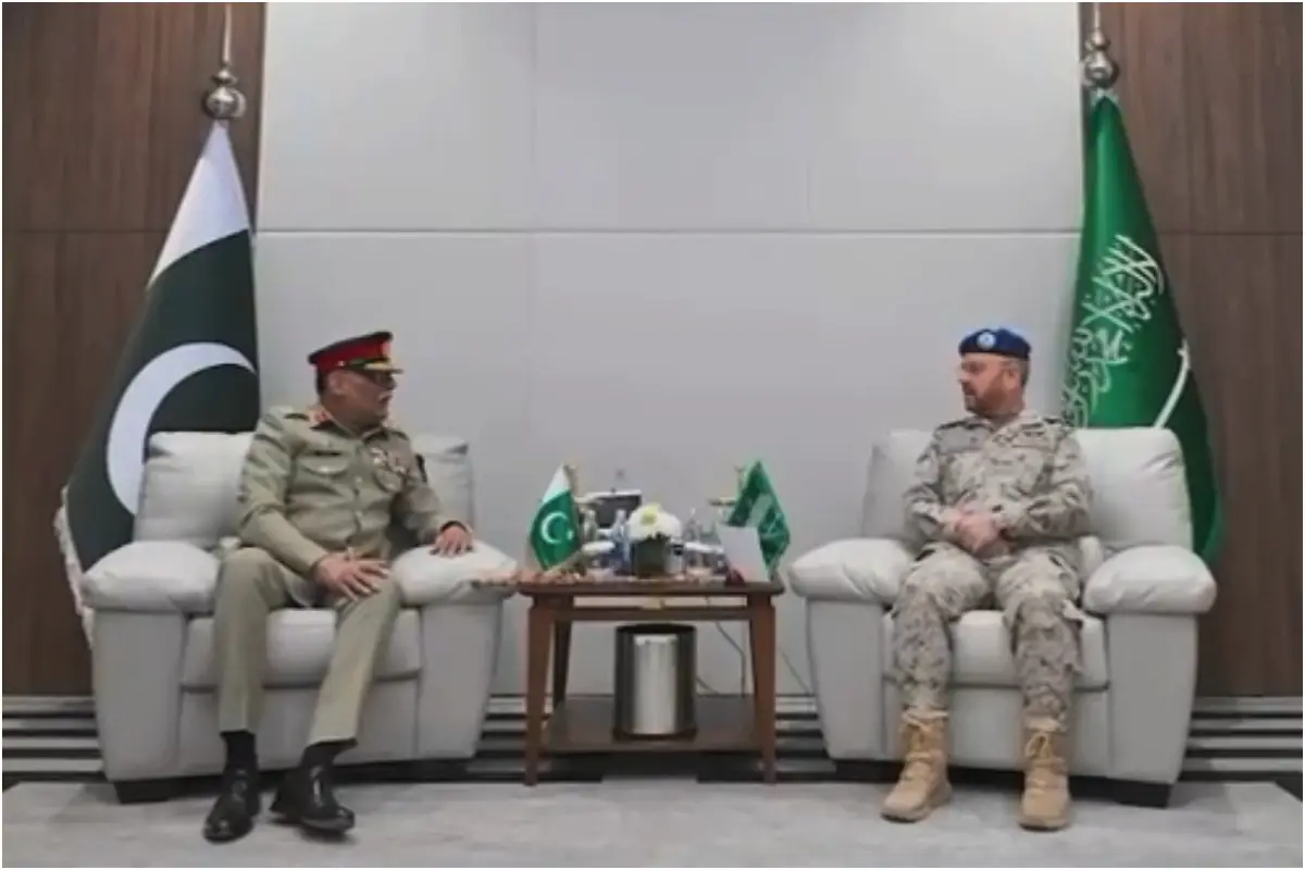 CJCSC General Sahir Shamshad Mirza Meets Saudi Armed Forces Chief