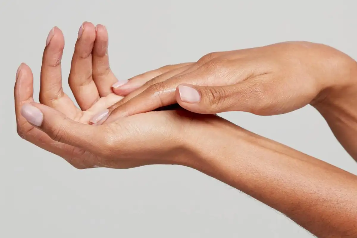 winter hand care tips