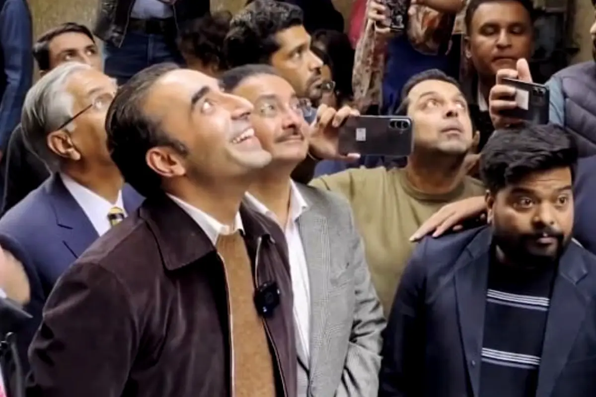 Lahore woman stops Bilawal, says ‘Talk About Us,’ video goes viral