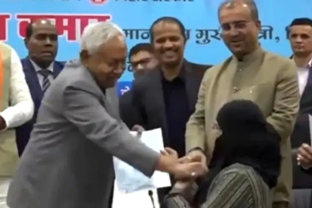 Case filed against Bihar CM Nitish Kumar over niqab incident