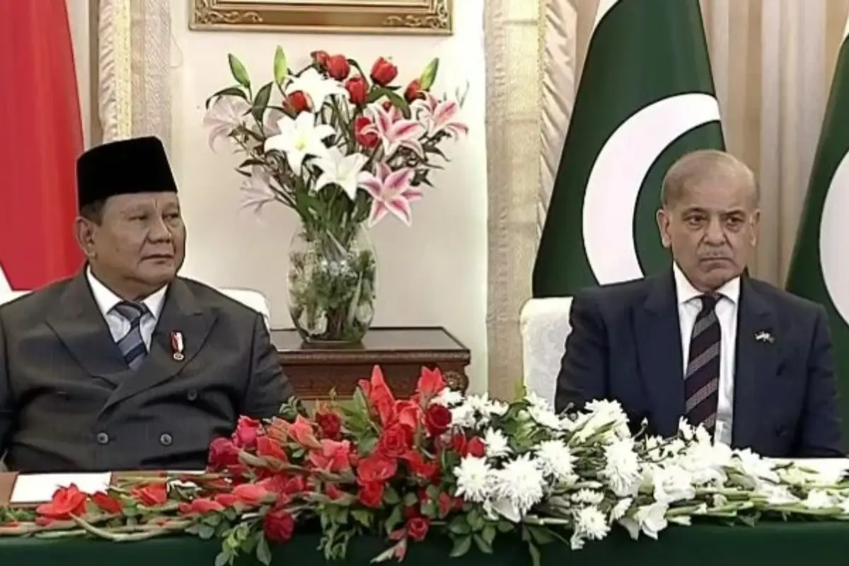 Islamabad, Jakarta Sign Major Agreements to Strengthen Ties