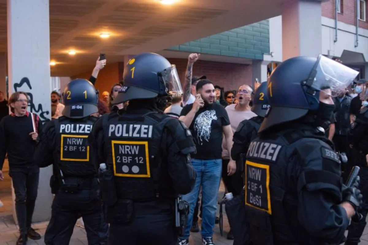 Germany Sends Back Dozens of Afghan Refugees Involved in Crimes