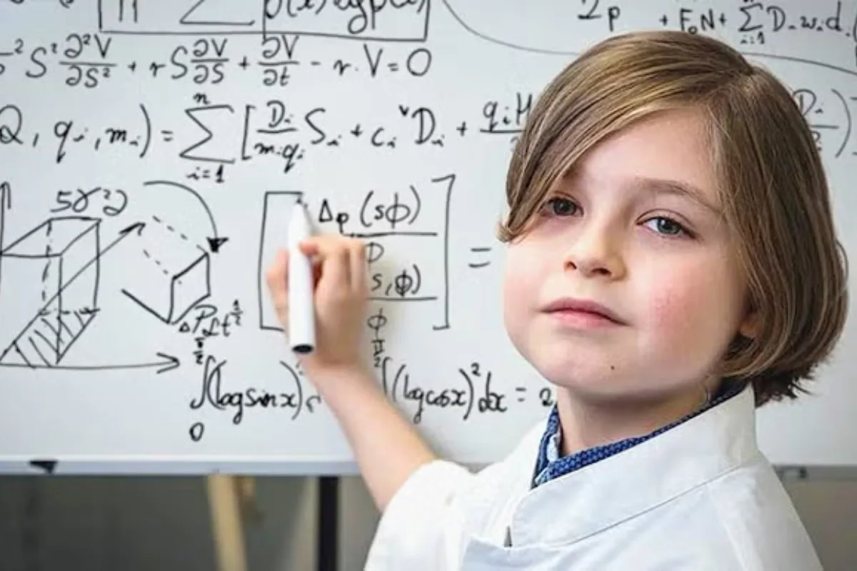 Belgian Teen Laurent Simons Earns PhD in Quantum Physics at 15