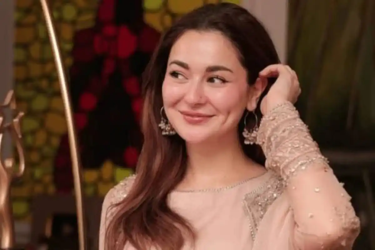 Hania Amir’s dimpleplasty surgery disclosed by her cousin