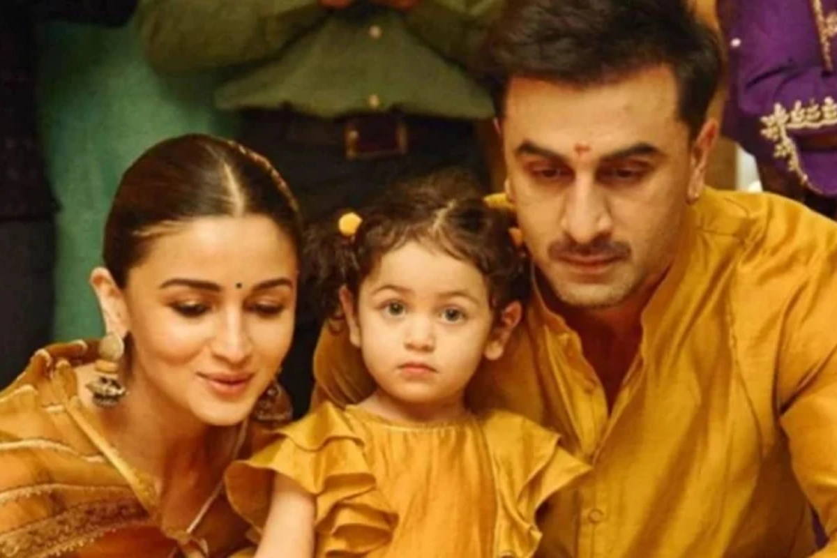 Alia Bhatt, Raha, Ranbir Kapoor beachside moments