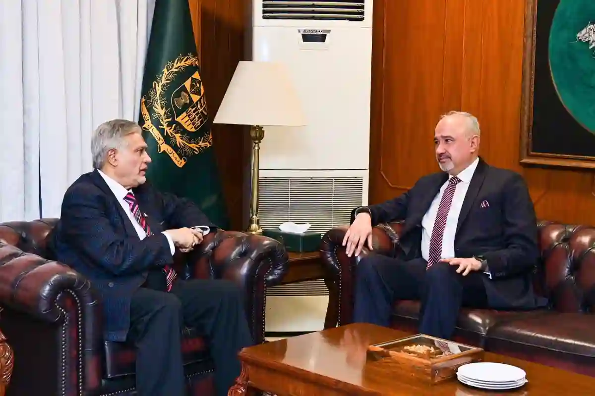 Ishaq Dar Reviews Pakistan–Russia Relations in Meeting With Ambassador Faisal Niaz Tirmizi