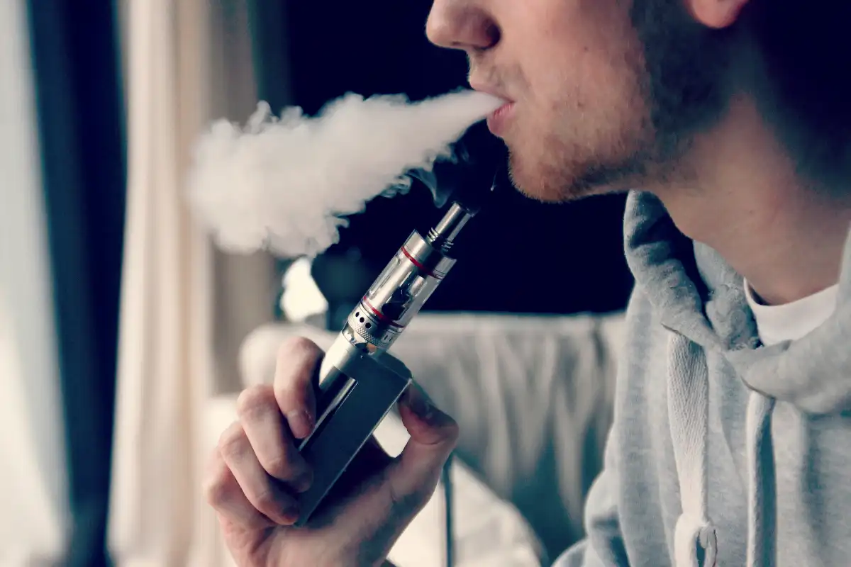 Senate Bill suggests age limit for buying vapes