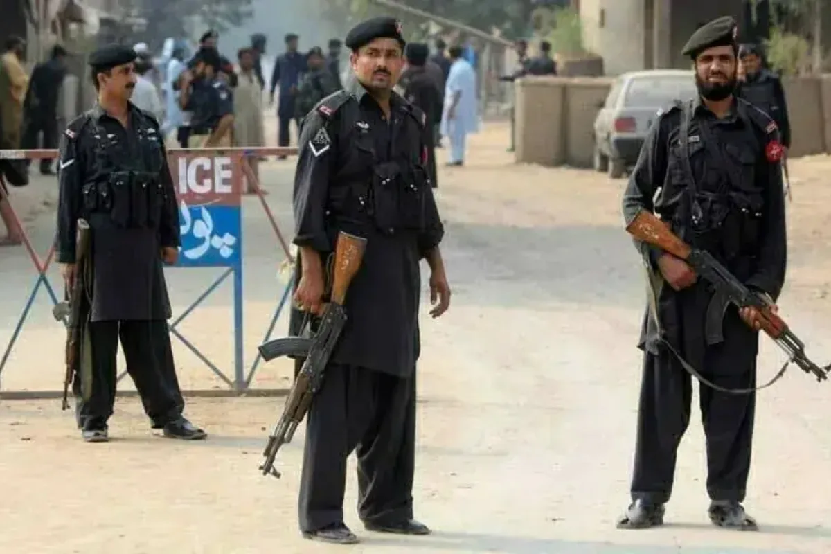 Two Police Cops Injured in Separate Attacks in Bannu
