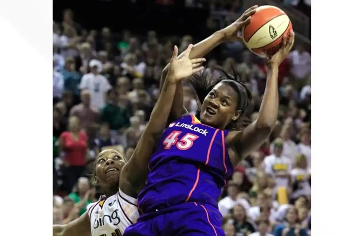 Who is Jarvis Jackson? Husband of WNBA Star Kara Braxton