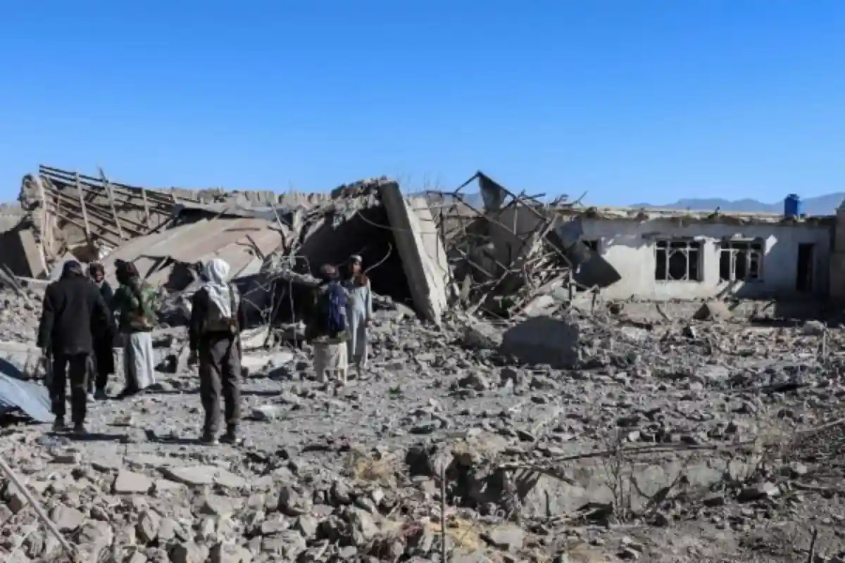 Pakistan will continue current policy if Afghan Taliban keep ‘guerrilla mindset’: Minister