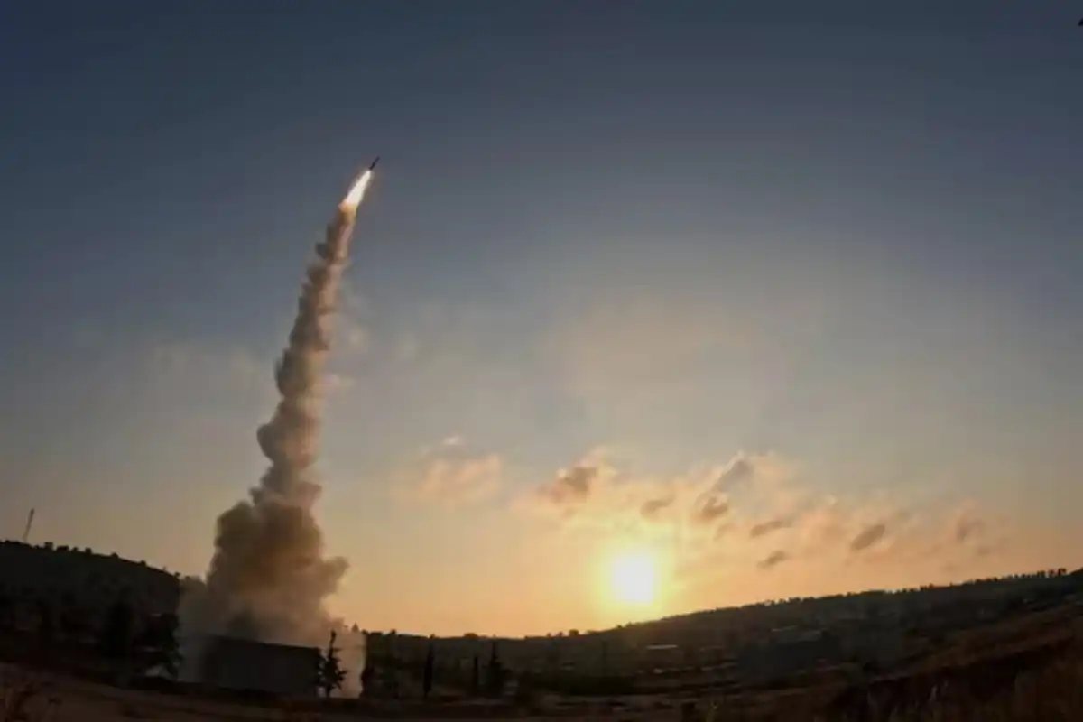 Iran Launches Major Strikes on Israel; Explosions Rock Tel Aviv, Sirens Sound in Capital