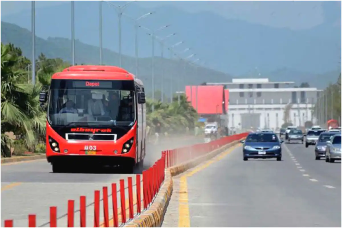 Metro Bus Service Suspended Between Rawalpindi and Islamabad