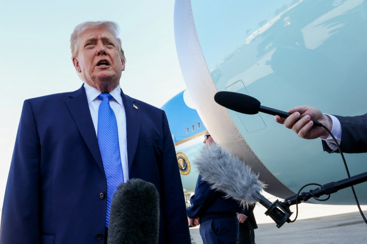 Donald Trump Issues Stern Warning Over Strait of Hormuz