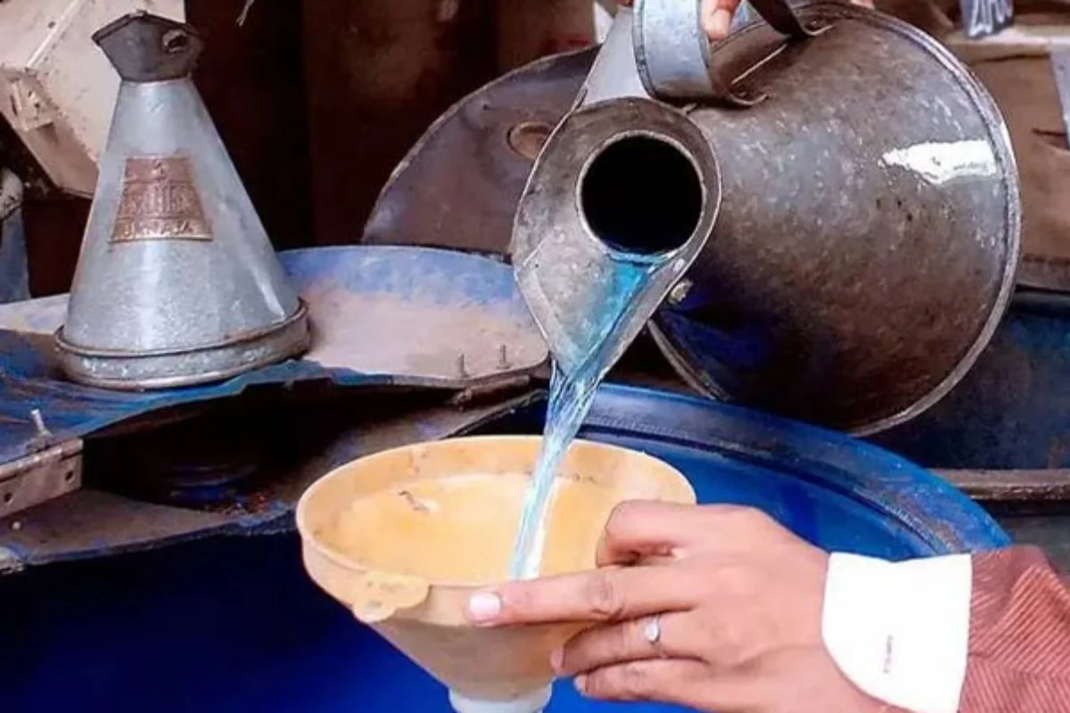 Kerosene oil price increase by Rs 70 per litre in Pakistan – check new rates