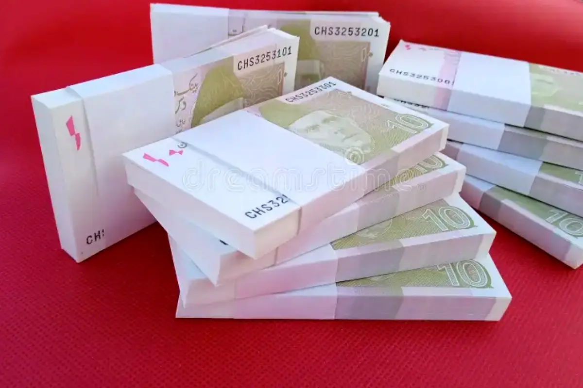 Rs10 fresh currency notes bundle rates in open market before Eidul Fitr 2026