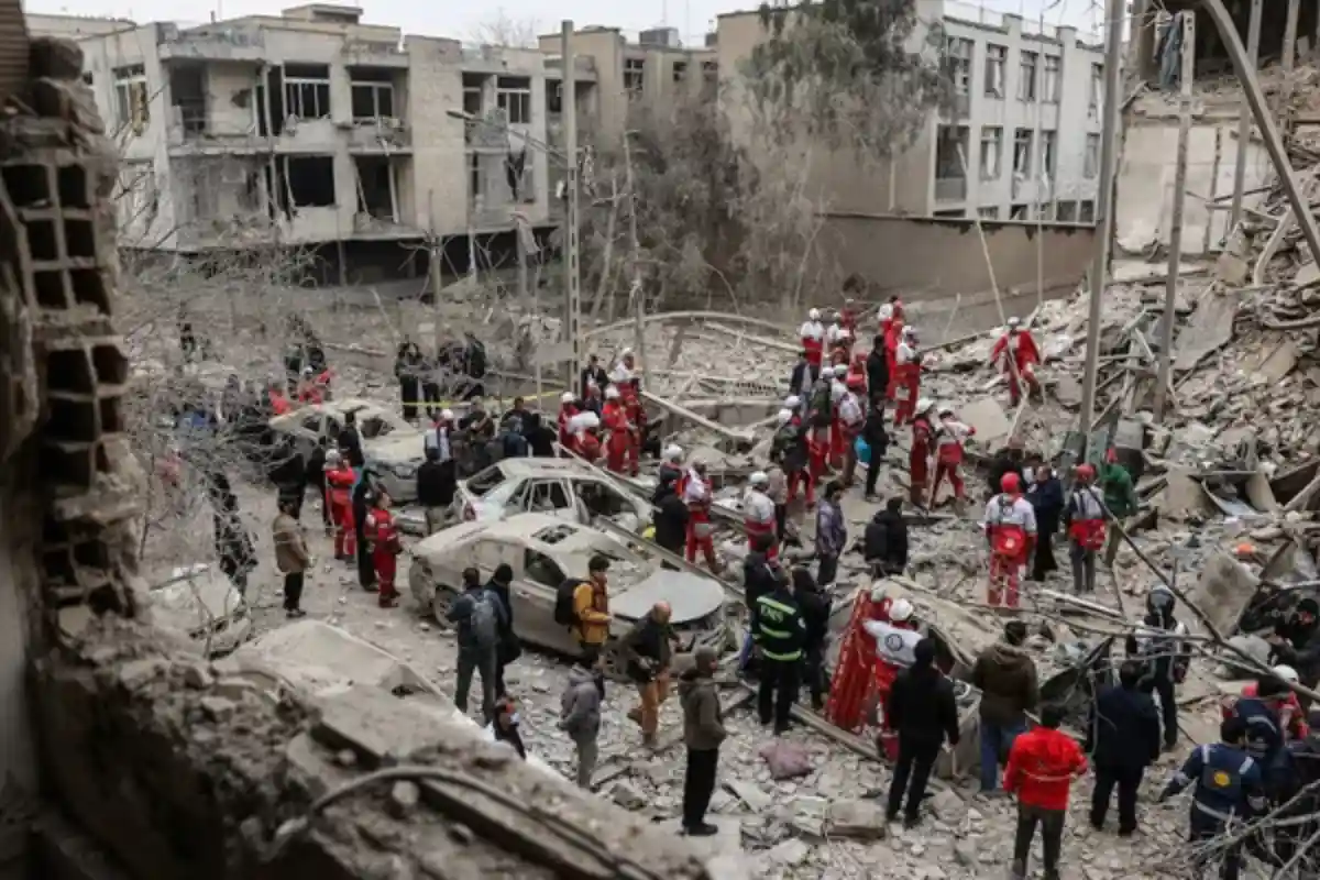 Iran War Enters Third Week as Trump Faces Growing Military and Political Challenges