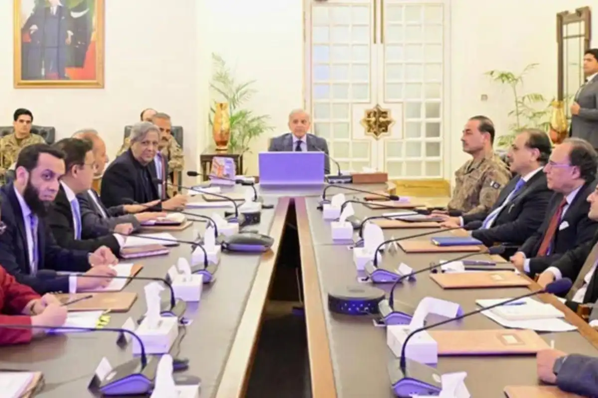 Government Urges Fuel Conservation Amid Rising Middle East Tensions