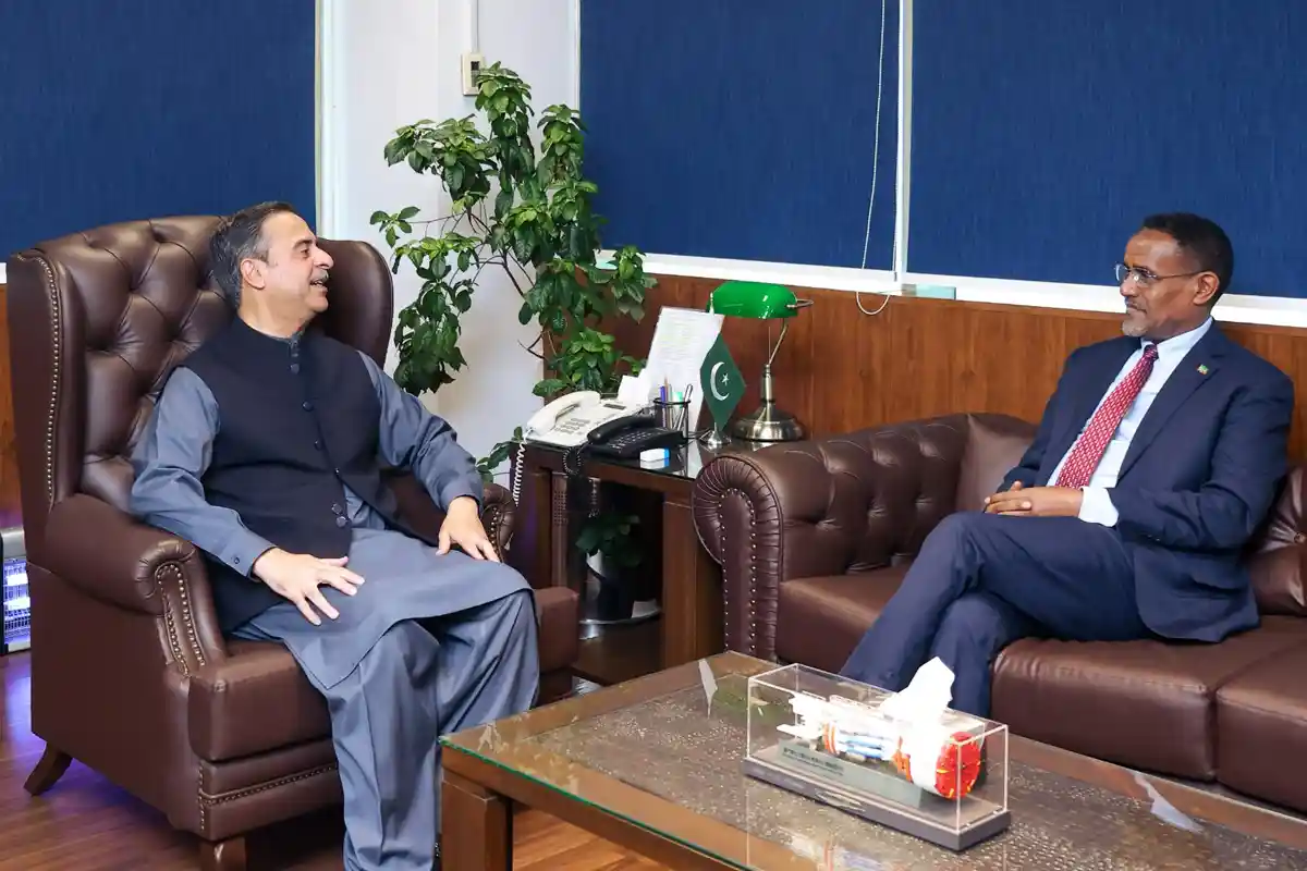 Ambassador Dr. Oumer Calls on Maritime Minister of Pakistan