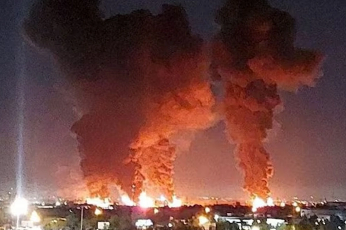 Gulf Crisis Intensifies as Iran Strikes Jubail Industrial Hub