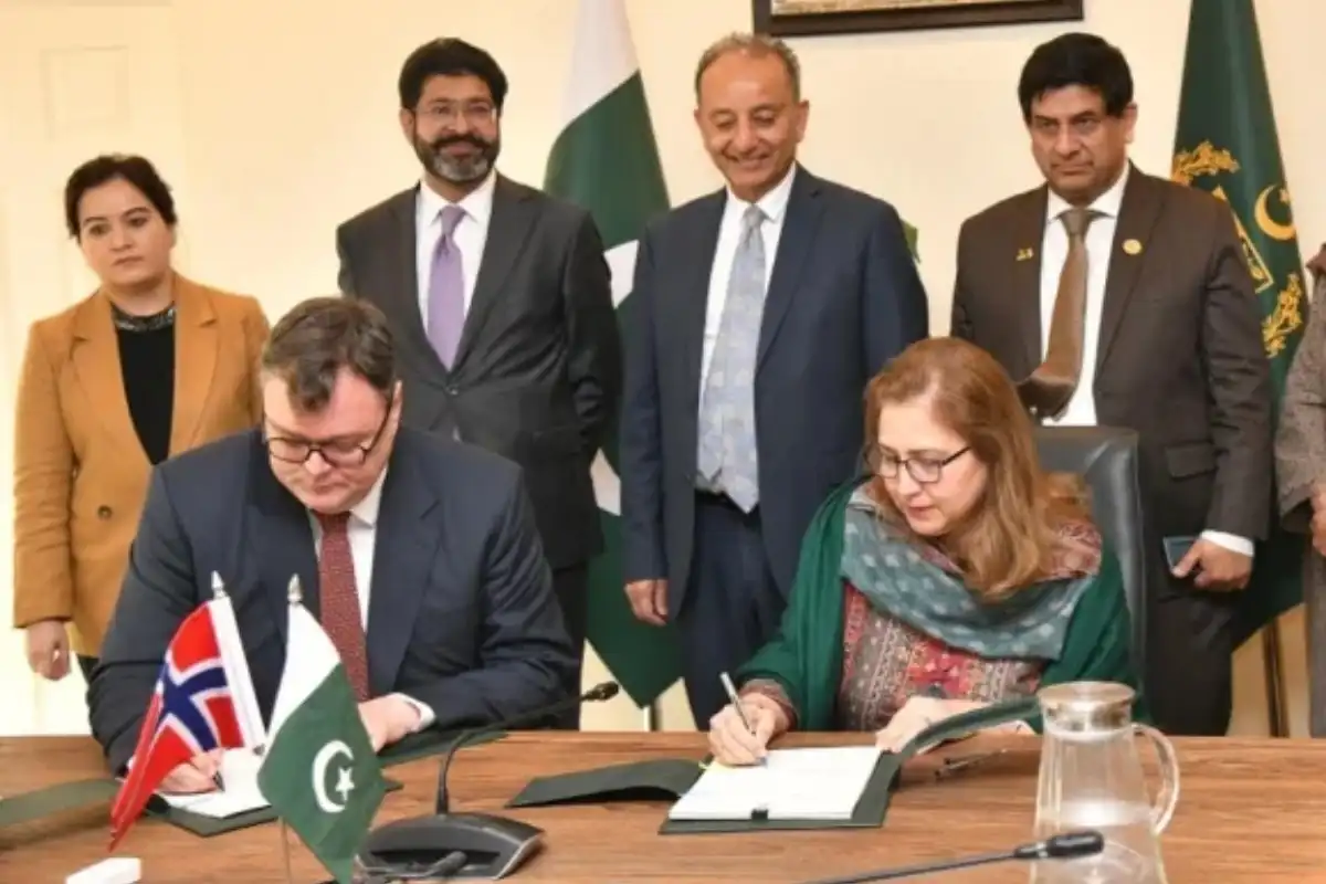 Pakistan Signs Historic Carbon Market Deal with Norway Under Paris Agreement