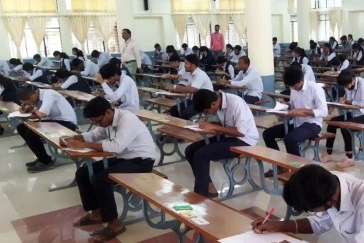 Karachi Matric Exams 2026: Private Schools Demand Postponement Amid Administrative Challenges